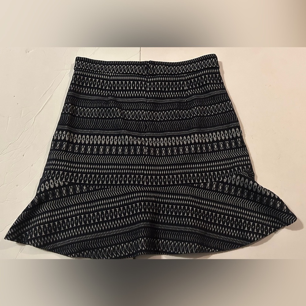 Banana Republic Women's Preppy Flirt Mini Skirt - Picture 2 of 2